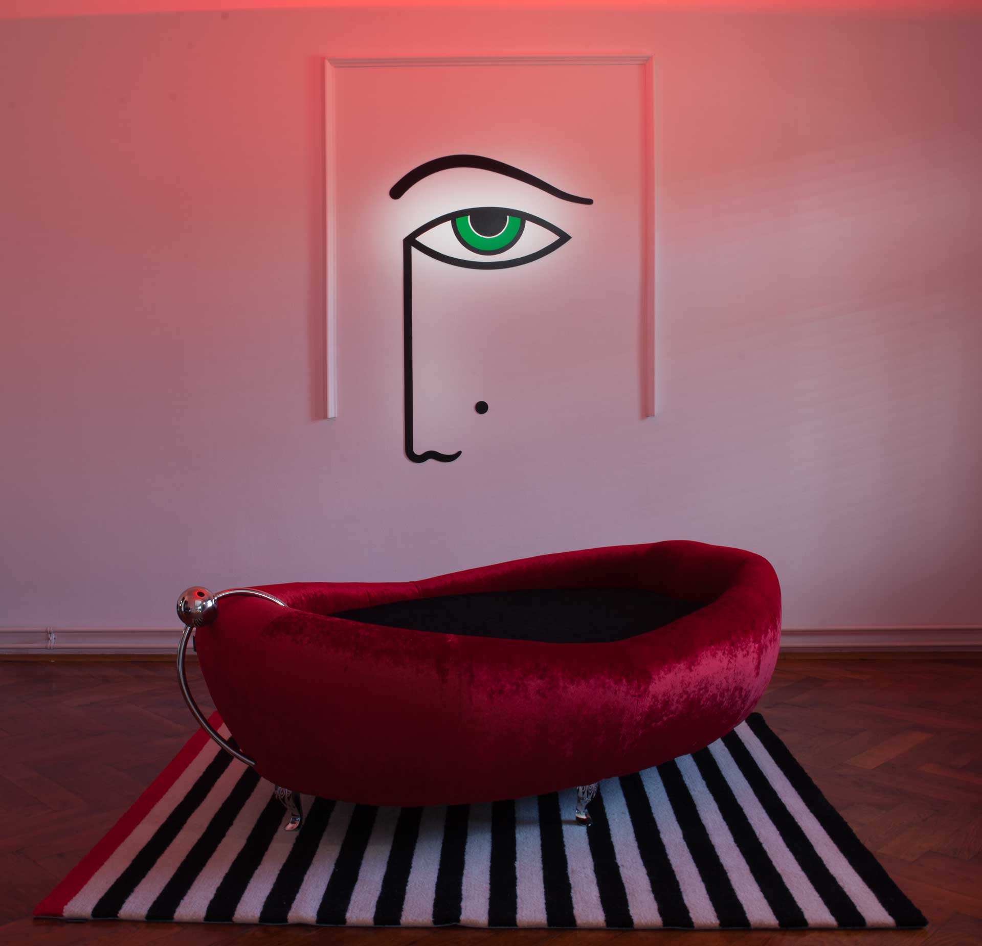 The Deep Throat Back room dizajna interijera s The Deep Throat sofom