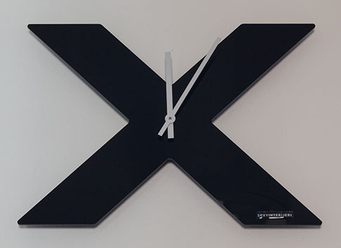 X Wall Clock X Wall Clock x-shaped black plexiglas high gloss clock